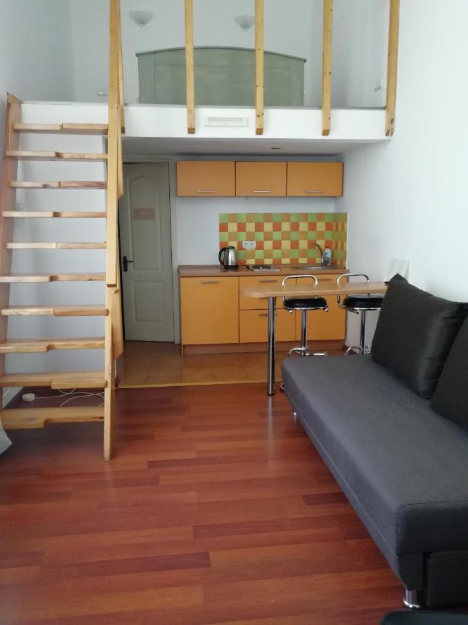 אודסה Hotel Reno On Deribasovskaya מראה חיצוני תמונה